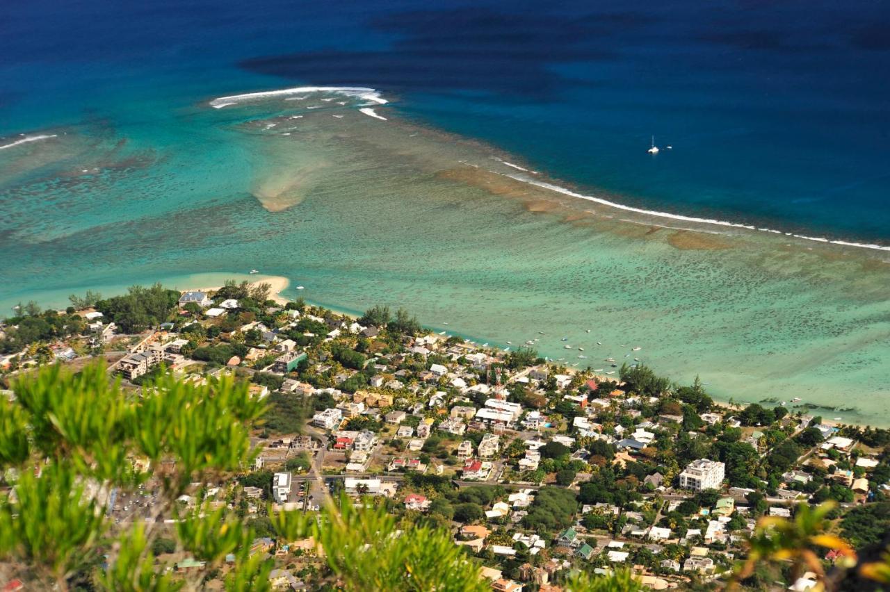 The Beach House - West Coast Mauritius Riviere Noire Exterior photo