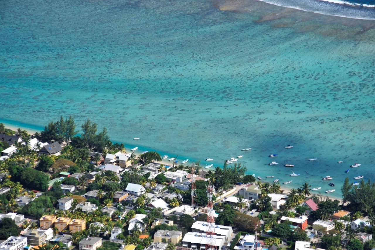 The Beach House - West Coast Mauritius Riviere Noire Exterior photo